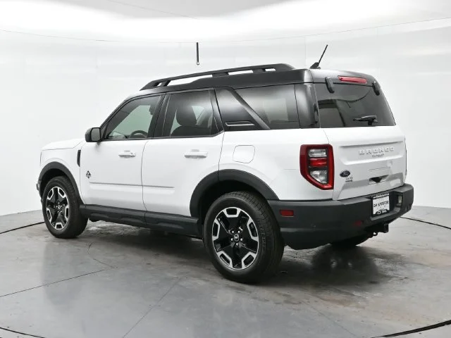 Used 2022 Oxford White Ford Outer Banks image 5
