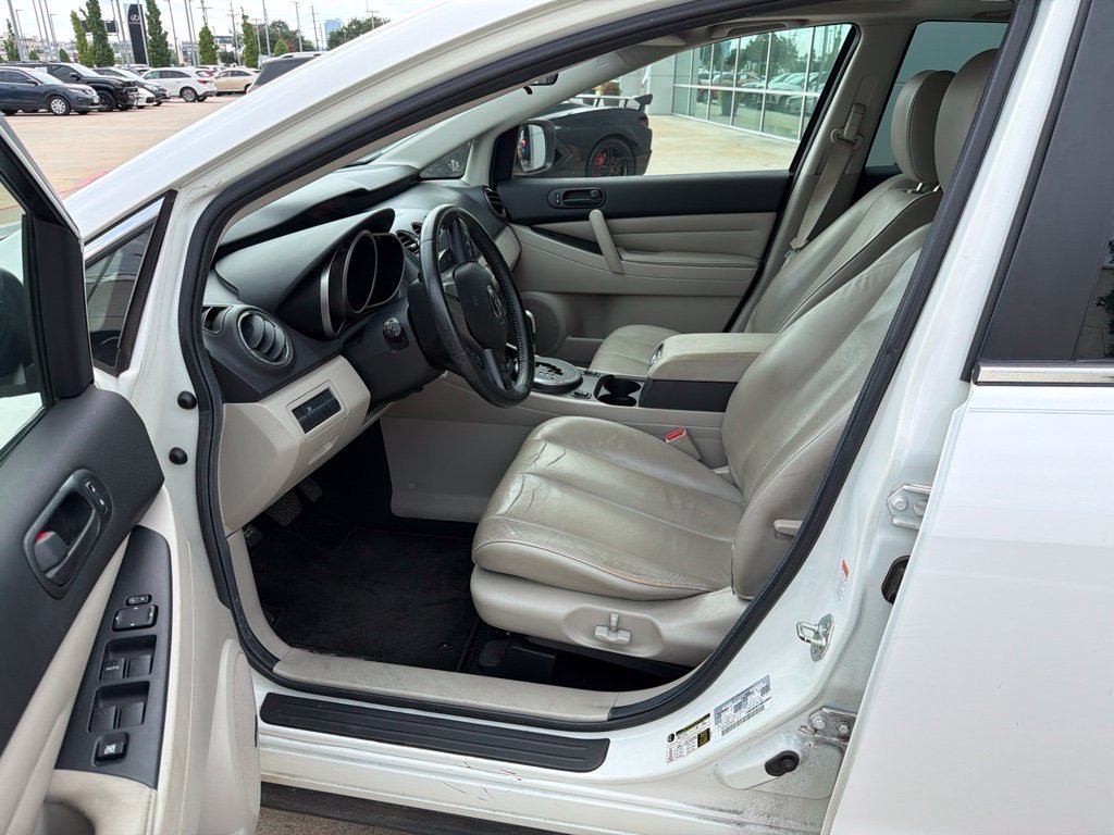 Used 2011 Crystal White Pearl Mazda i image 2
