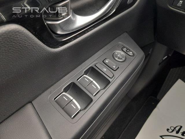 Used 2024 Platinum White Pearl Honda EX-L image 36