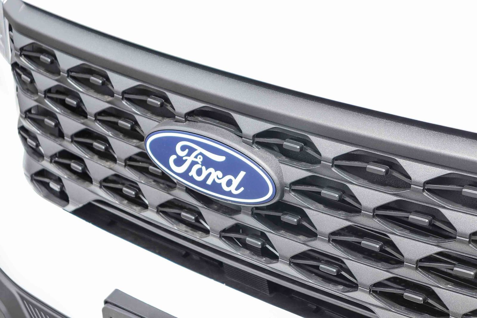 New 2026 Oxford White Ford XL image 11