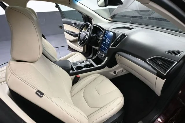 2021 Ford Edge Titanium - Photo 48