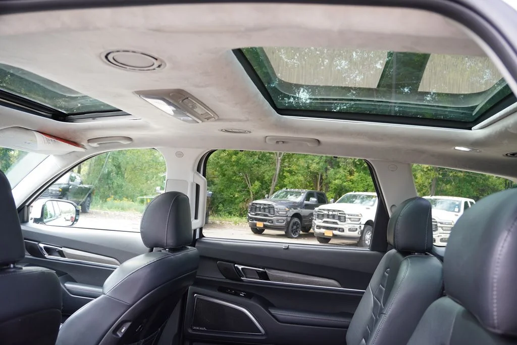 Used 2021 Glacial White Pearl Kia SX image 22