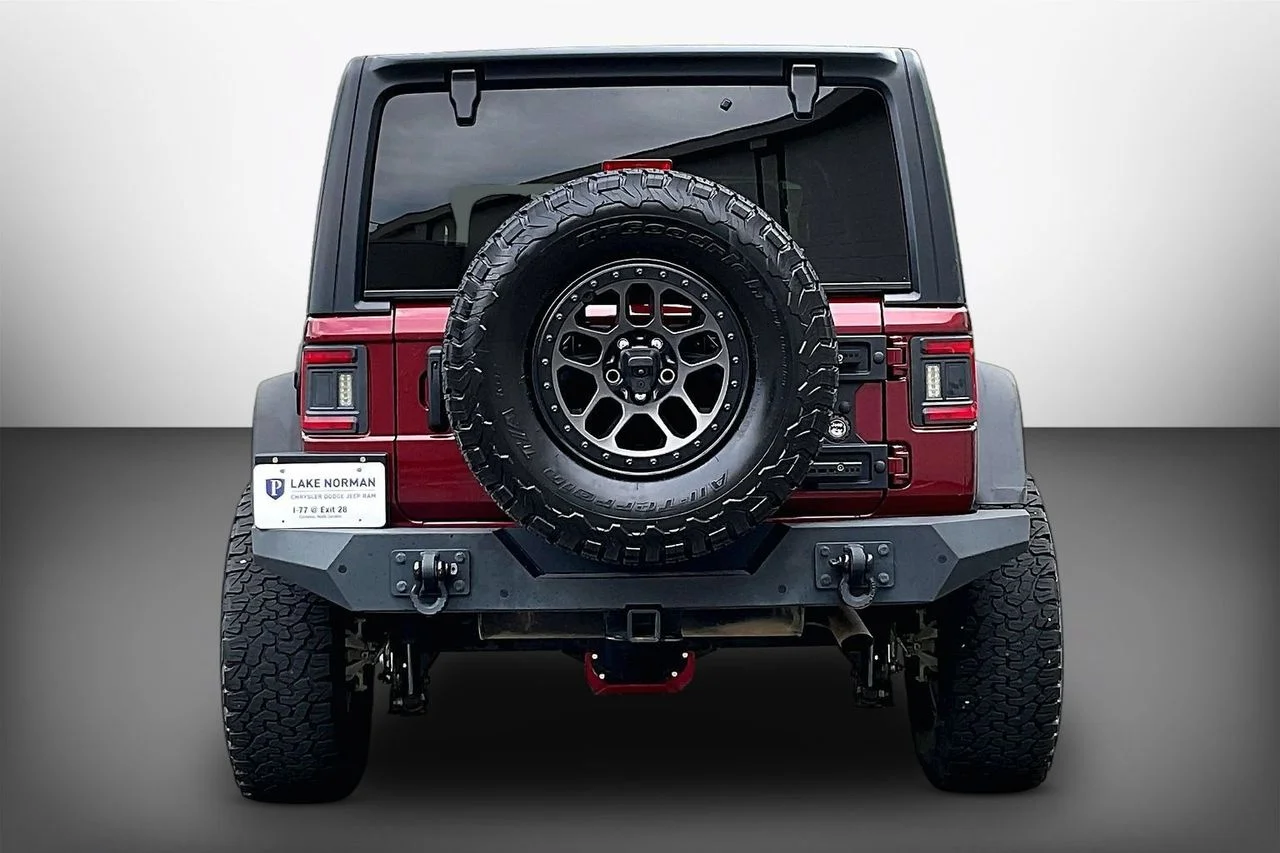 Used 2021  Jeep Rubicon image 7