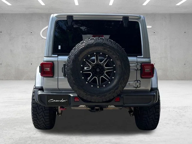 Used 2020 Silver Jeep Unlimited Rubicon image 16