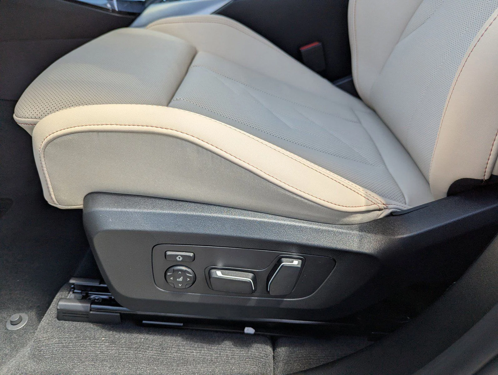 New 2026 Brooklyn Grey Metallic BMW 30 xDrive image 20