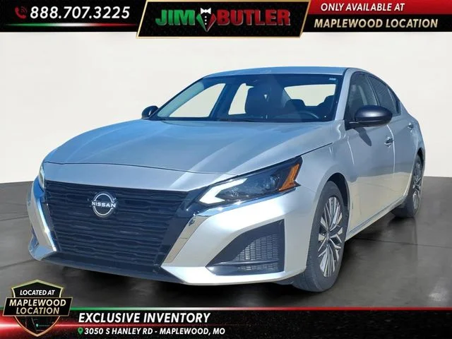 Used 2024 Silver Nissan 2.5 SV image 1