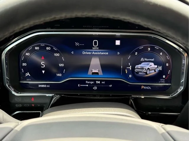 Used 2023 Gray Chevrolet LT image 24