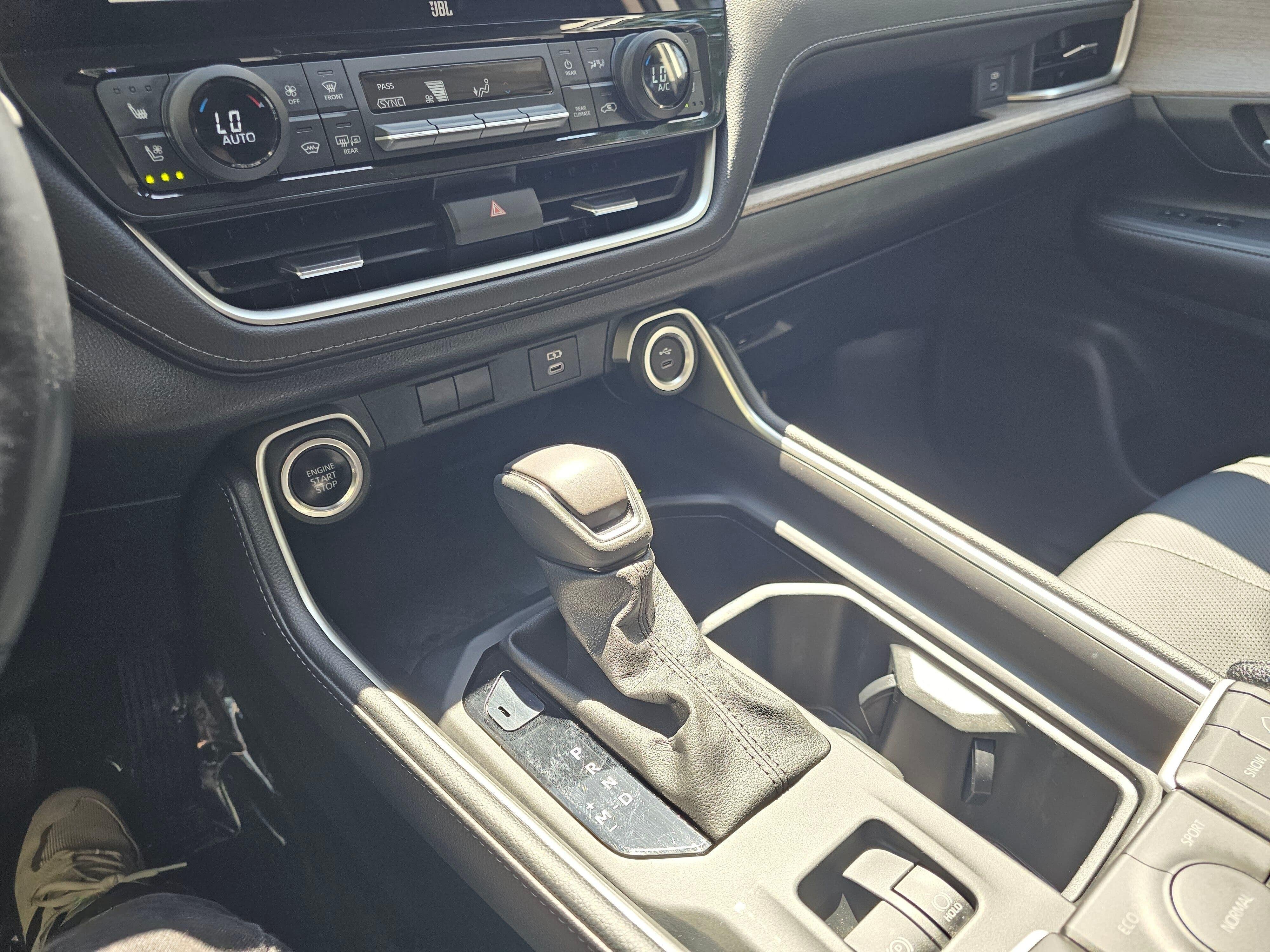 Used 2024 Wind Chill Pearl Toyota Limited image 29