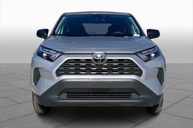 Certified Used 2024 SILVER SKY METALLIC Toyota  image 4