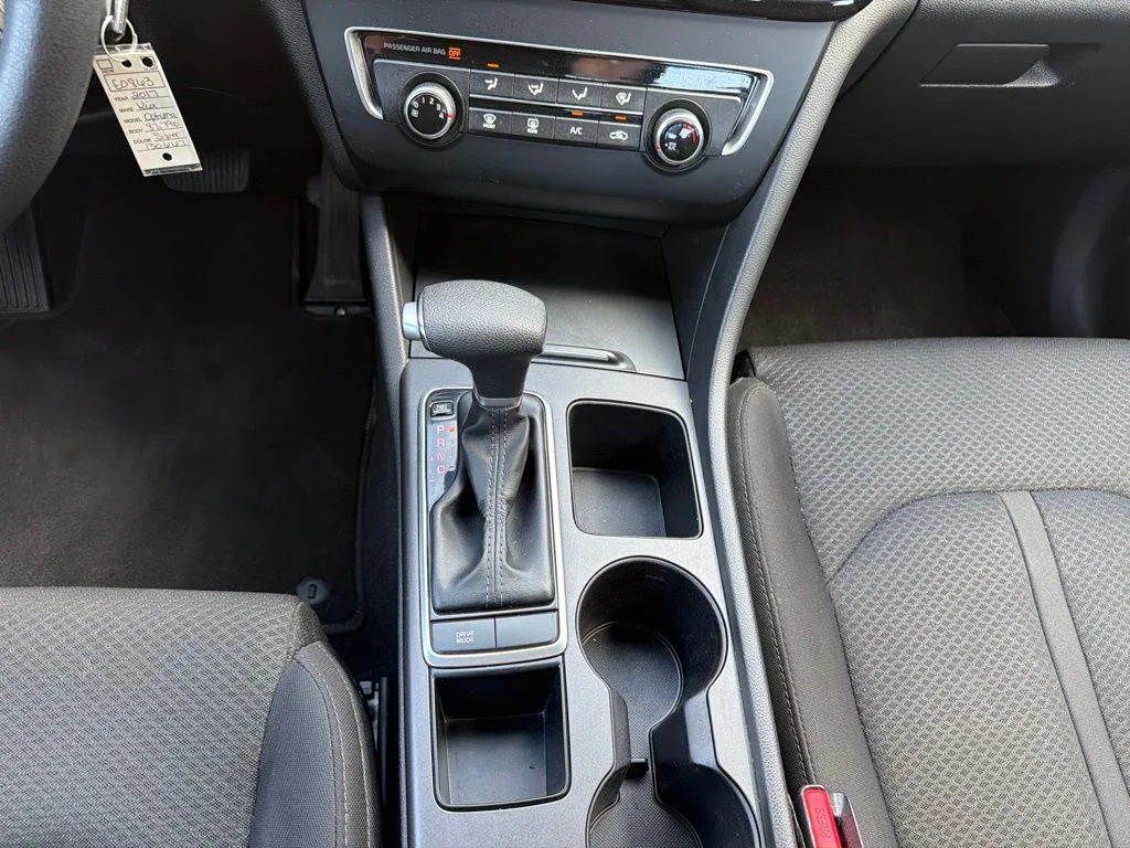 Used 2017 Silver Kia LX image 12