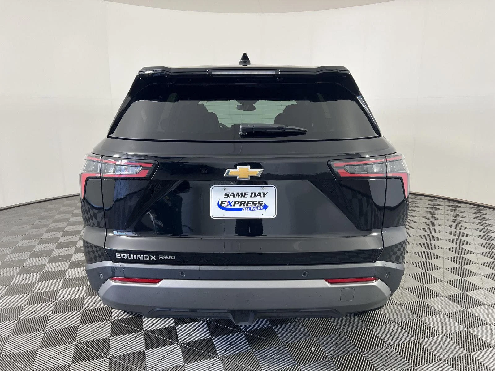 New 2026 Mosaic Black Metallic Chevrolet LT image 4