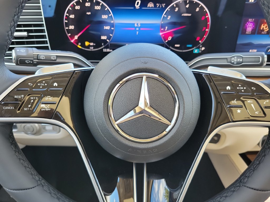 New 2026 Obsidian Black Metallic Mercedes-Benz GLE 450 image 25
