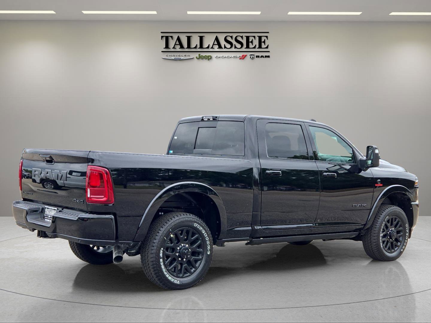 New 2026 Diamond Black Crystal Pearlcoat Ram Limited image 7