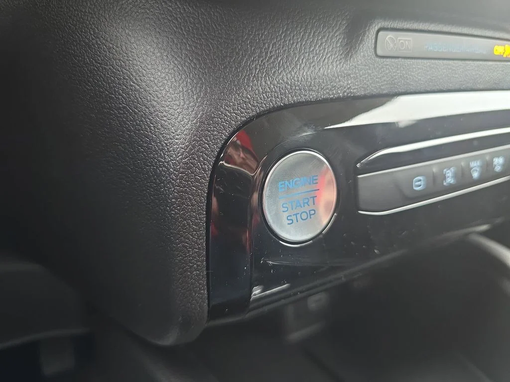 New 2026 Rapid Red Metallic Tinted Clearcoat Ford Plug-in Hybrid image 15