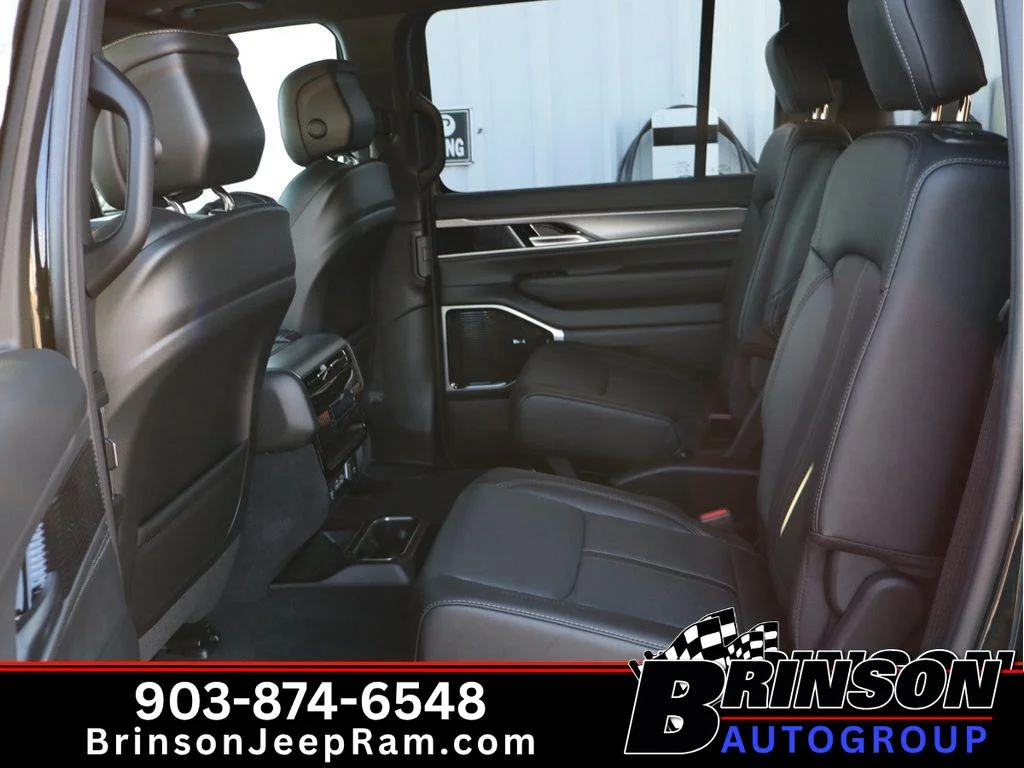 New 2026 High Gloss Black Jeep Limited Altitude image 10