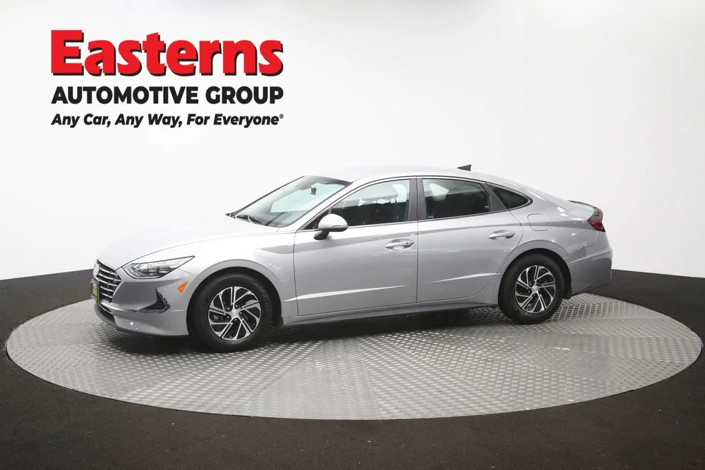 Used 2023 Silver Hyundai Blue image 60