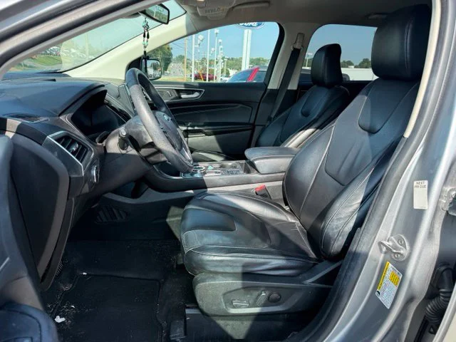 Used 2022 Silver Ford Titanium image 15