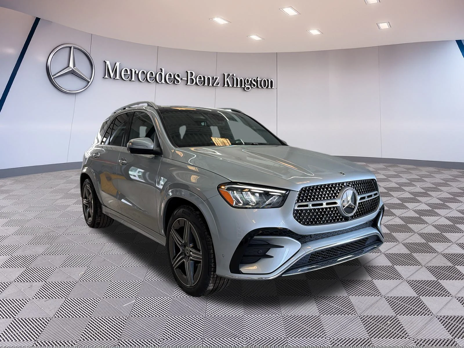 New 2026 Silver Mercedes-Benz GLE 350 4MATIC SUV image 1