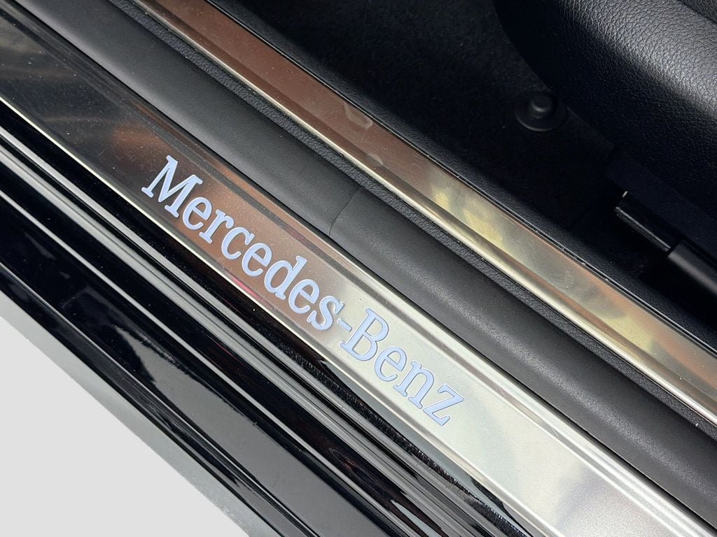 Used 2023 Black Mercedes-Benz S 580 4MATIC® Sedan image 10