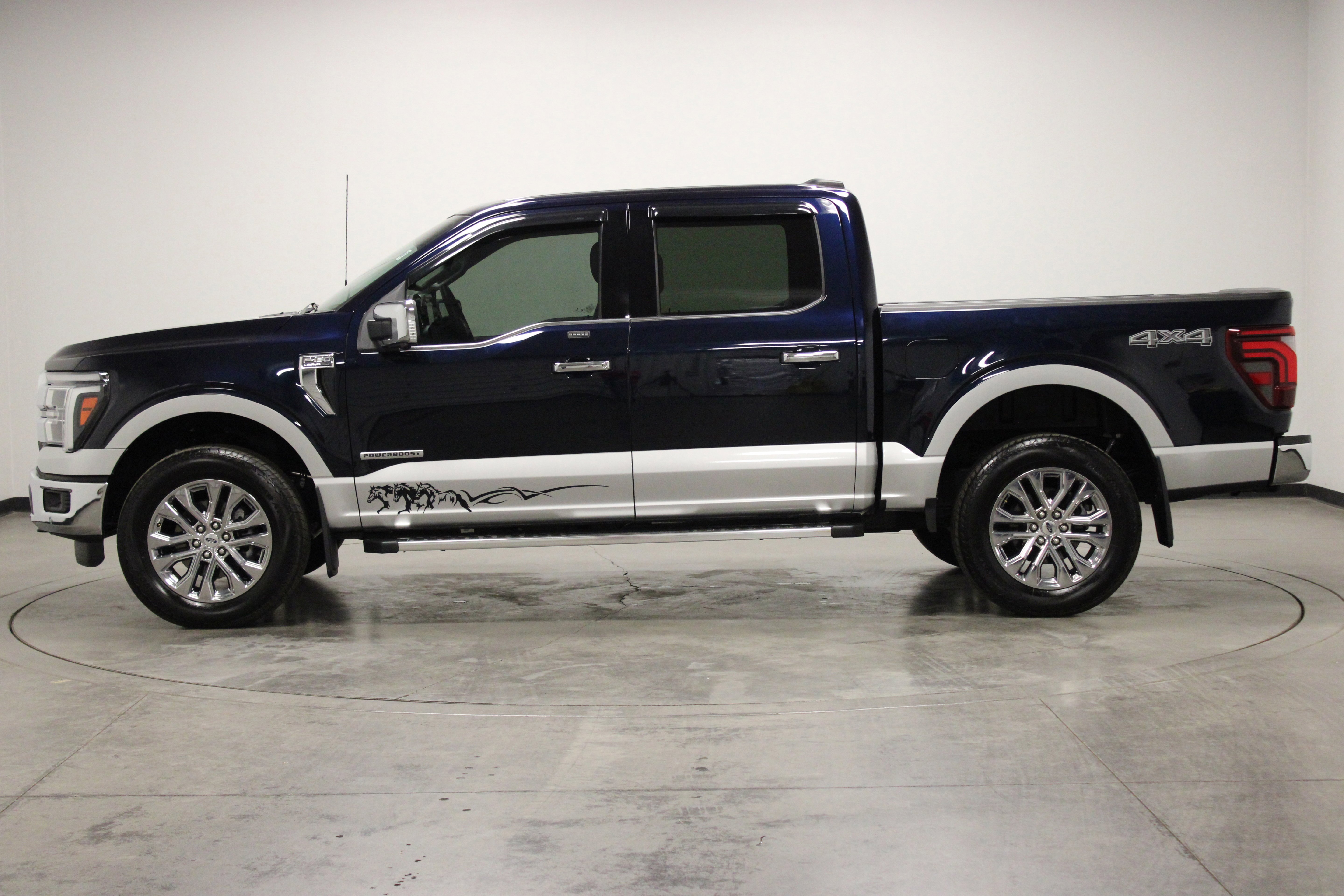 Used 2025 Antimatter Blue Metallic Ford LARIAT image 5