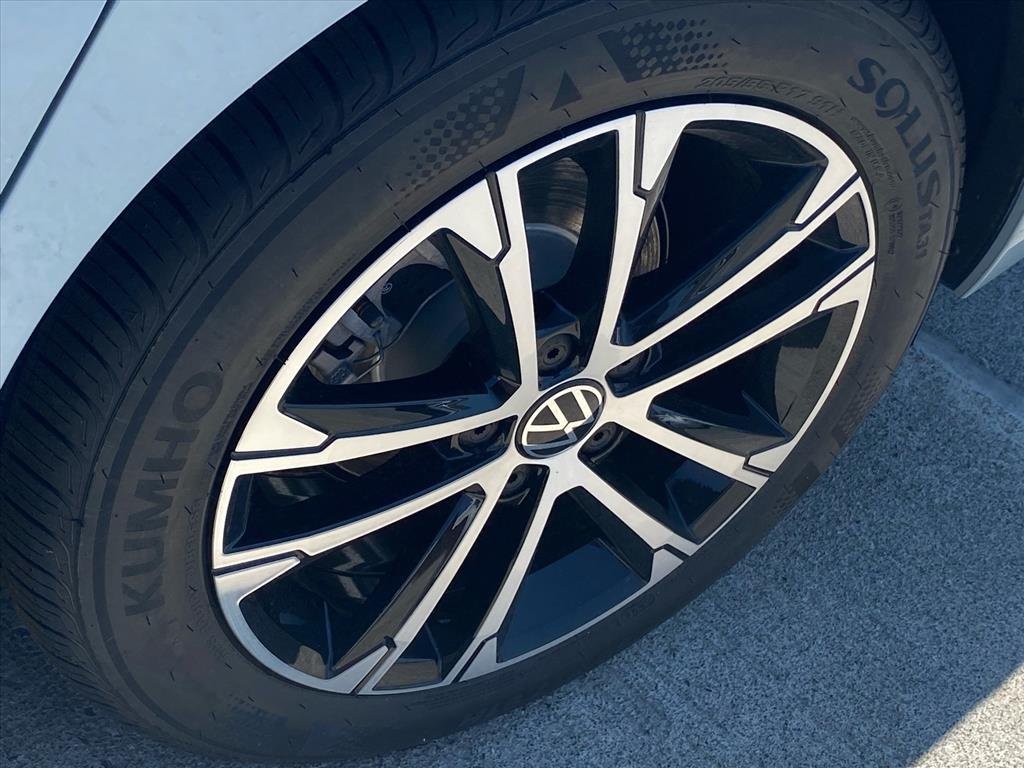 New 2026 Gray Volkswagen 1.5T Sport image 12