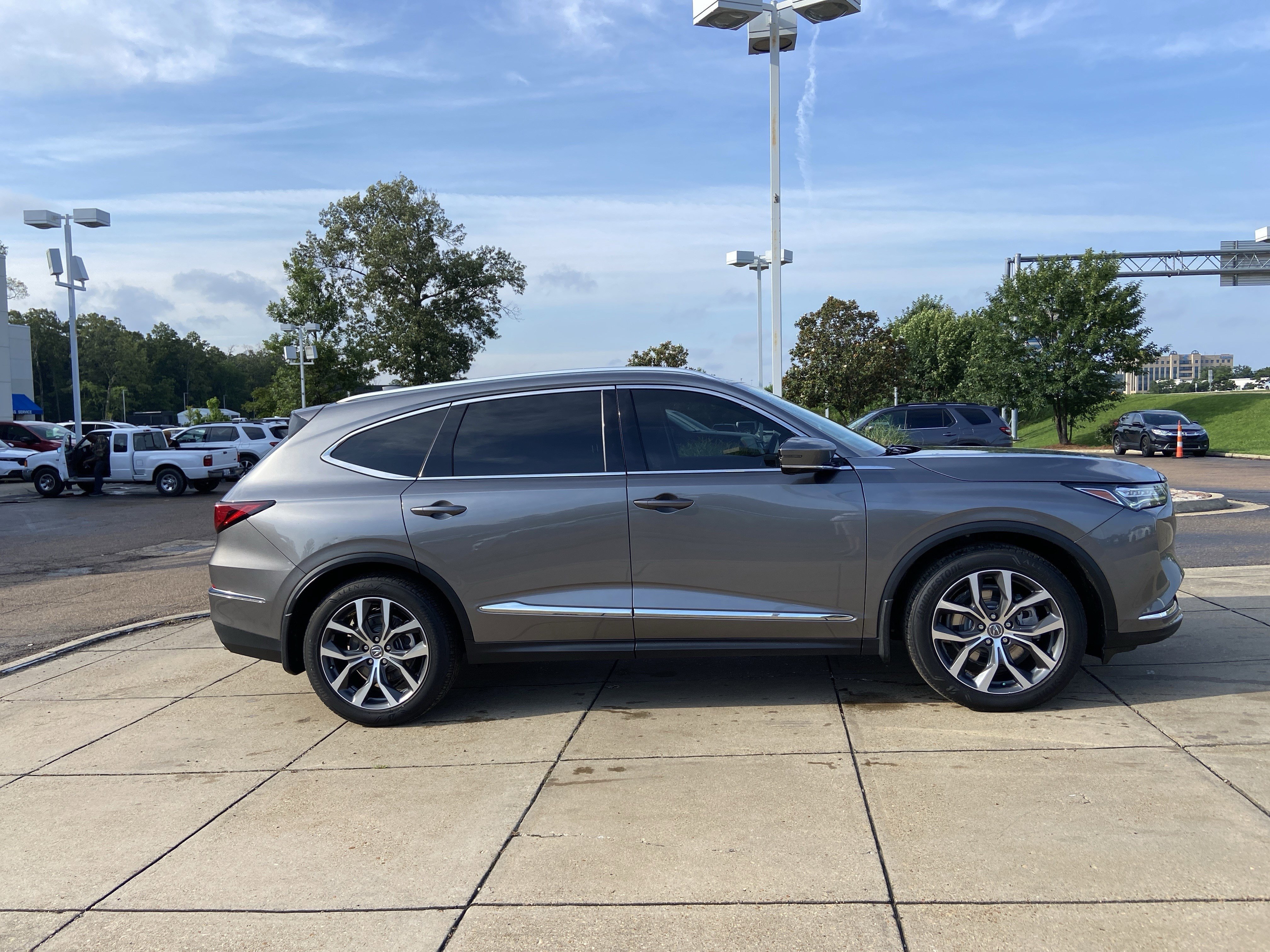 Used 2023 Liquid Carbon Metallic Acura w/Technology Package image 13