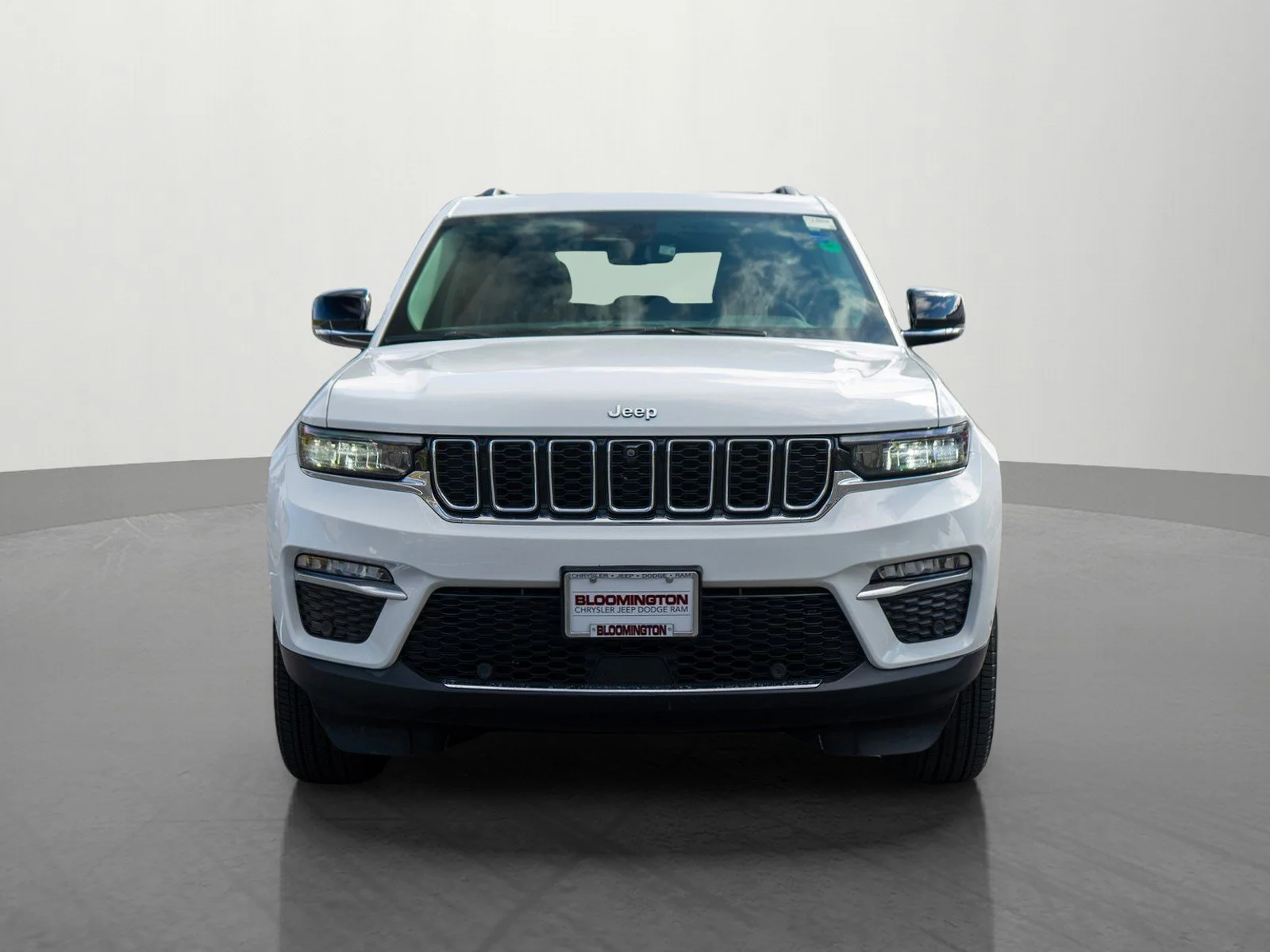 Used 2022 Jeep Grand Cherokee 4xe with VIN 1C4RJYB60N8721657 for sale in Minneapolis, Minnesota