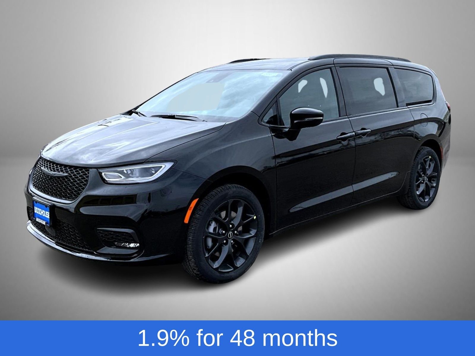 2026 Chrysler Pacifica Select AWD's photo