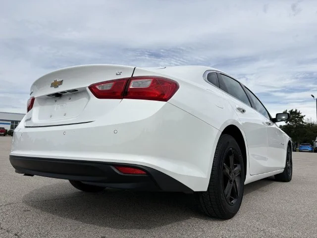 Used 2024 White Chevrolet LT image 23