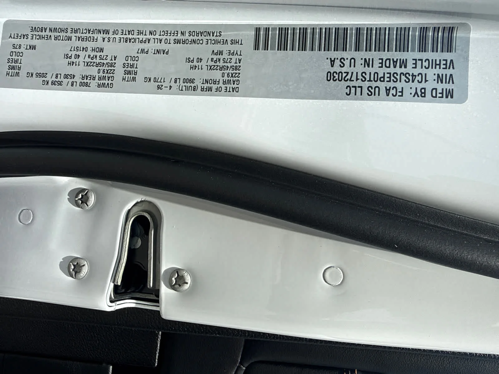 New 2026 Bright White Clearcoat Jeep Summit Reserve image 35