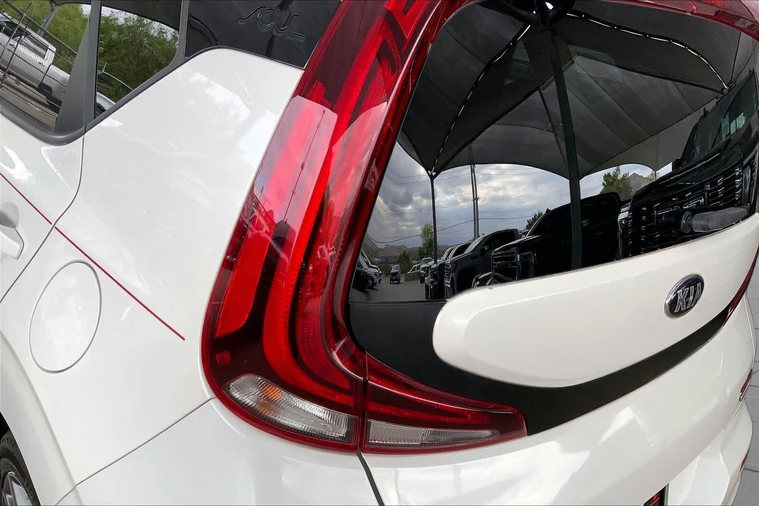 Used 2020 Snow White Pearl Kia GT-Line Turbo image 28