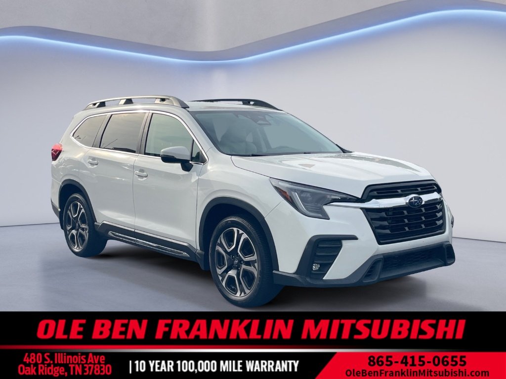 Used 2023 Crystal White Pearl Subaru Limited image 1