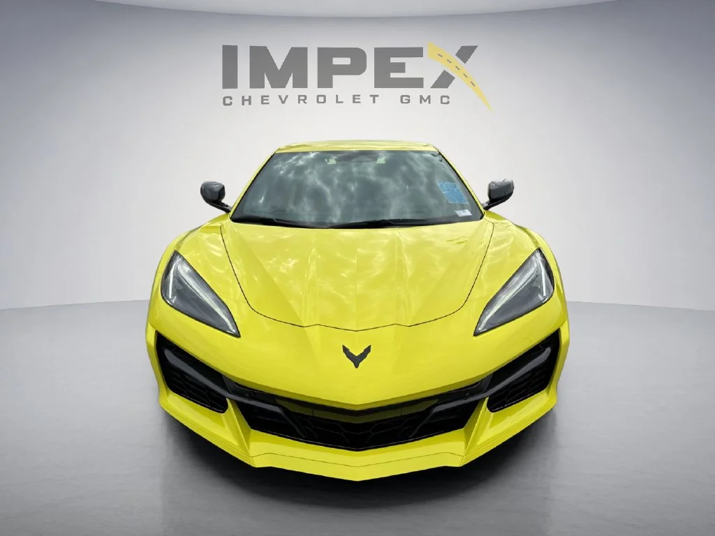 Used 2024 Yellow Chevrolet Z06 image 8
