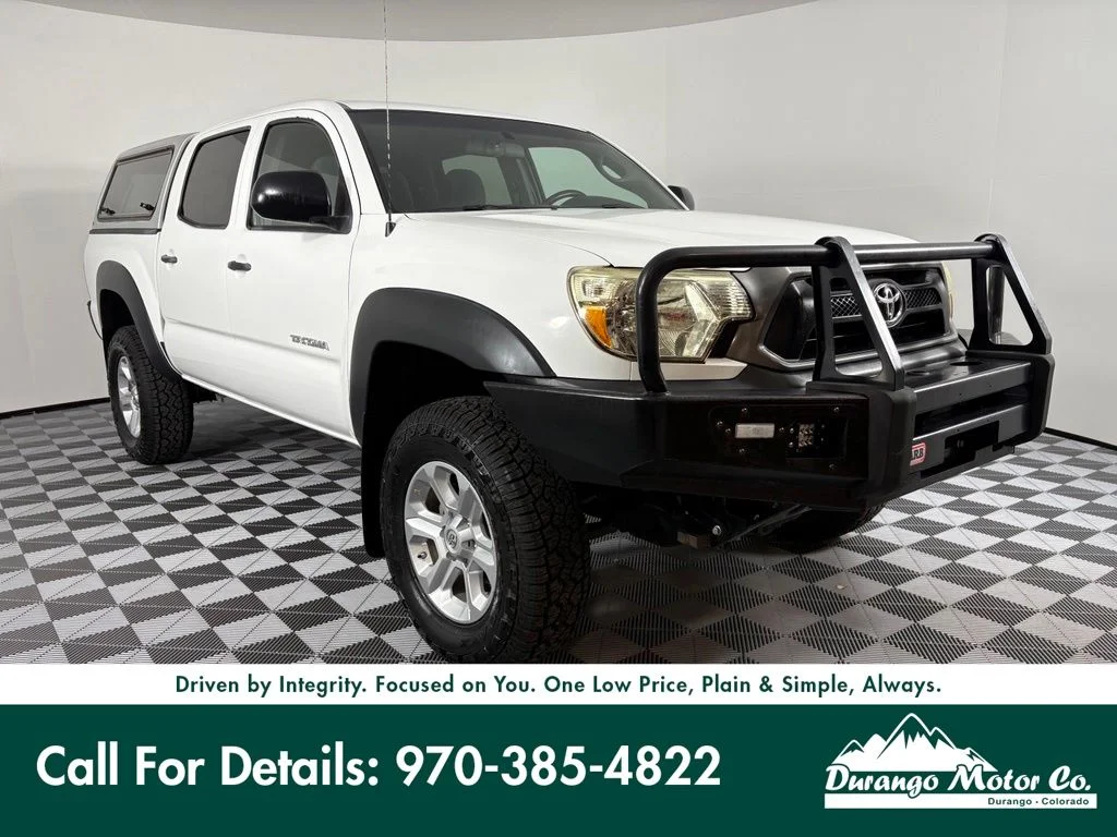 Used 2014 White Toyota Base image 5