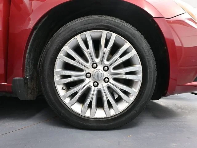 2012 Chrysler 200 Limited - Photo 14