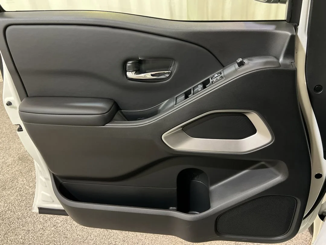 New 2026 Glacier White Nissan Crew Cab SV image 17
