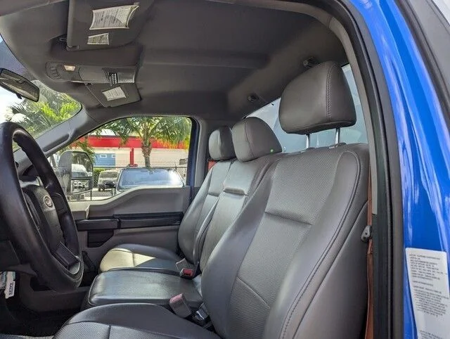 Used 2018  Ford XL image 12