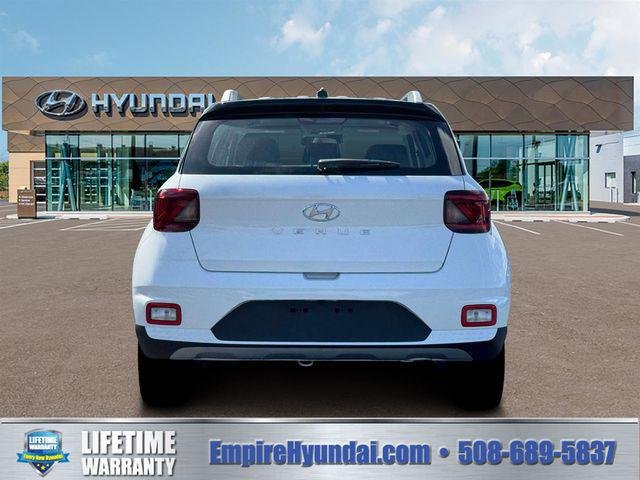 New 2026 Lunar Hyundai SEL w/Two-Tone Roof image 6