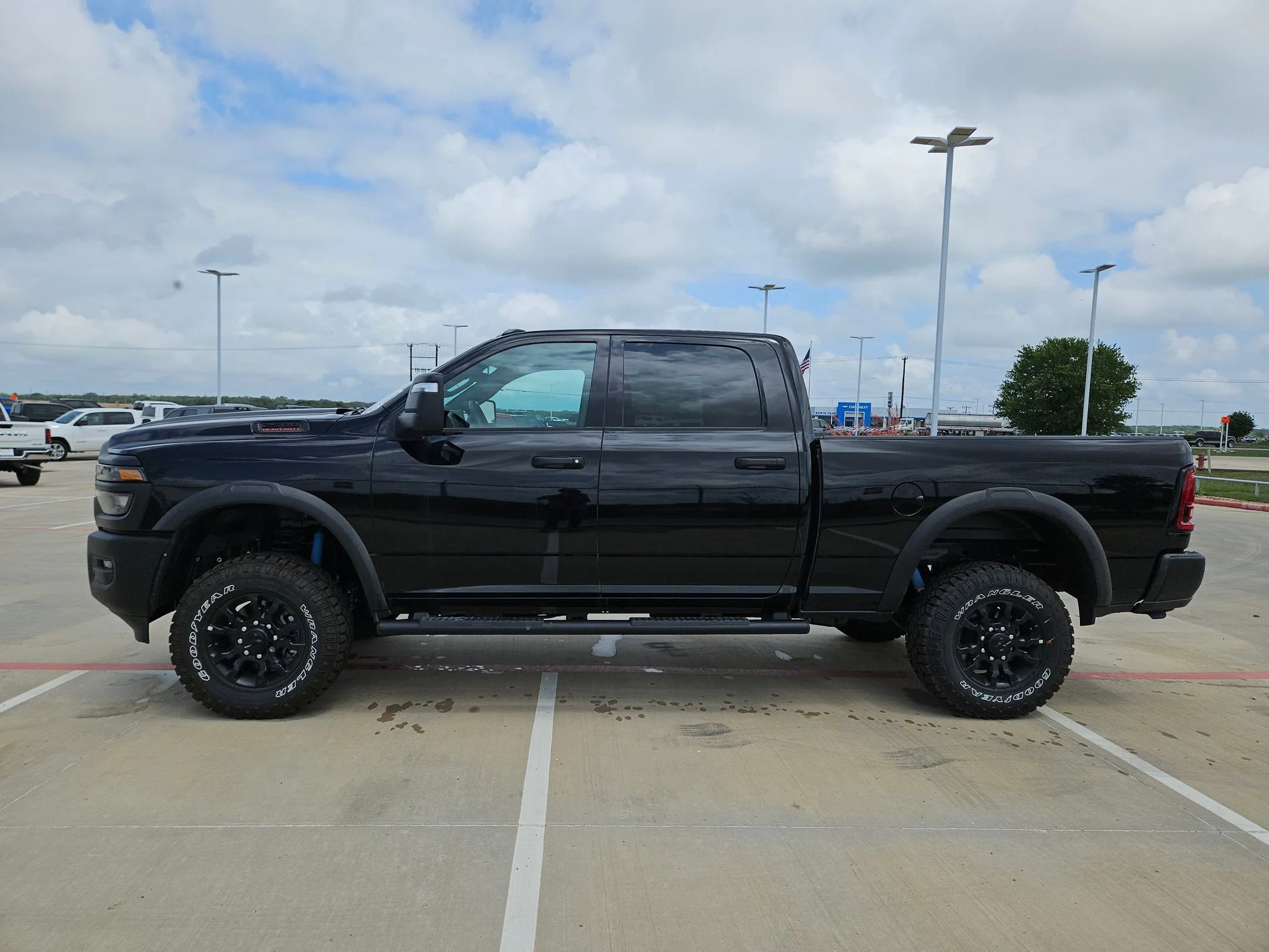 New 2026 Diamond Black Crystal Pearl-Coat Exterior Paint RAM Power Wagon Tradesman image 6