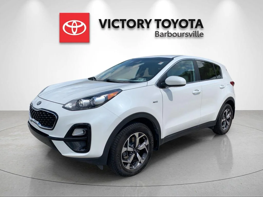 Used 2022 White Kia LX image 1