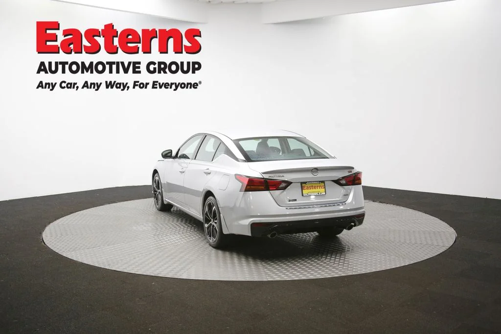 Used 2023 Silver Nissan 2.5 SR image 64