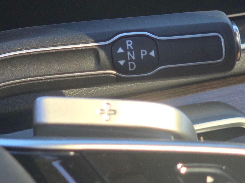New 2026 Selenite Grey Metallic Mercedes-Benz GLE 350 image 38