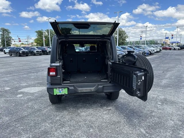 Used 2024 Gray Jeep Sport S image 22