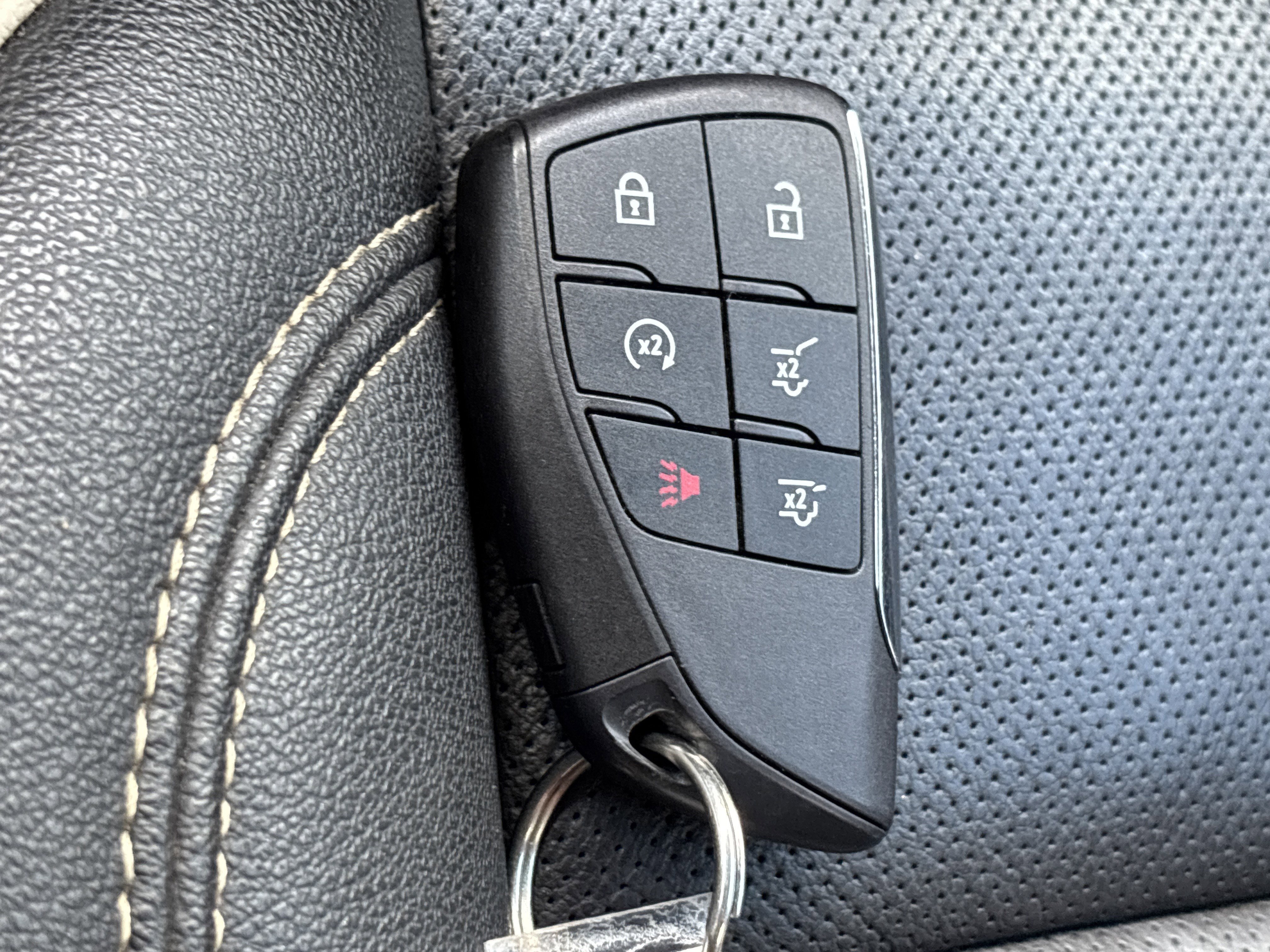 Used 2023 Sterling Metallic GMC SLT 4WD image 48