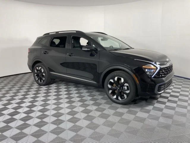 Used 2024 Black Kia X-Line image 7