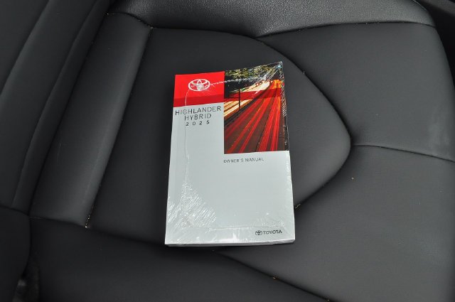 Used 2025 Beige Toyota XLE image 23