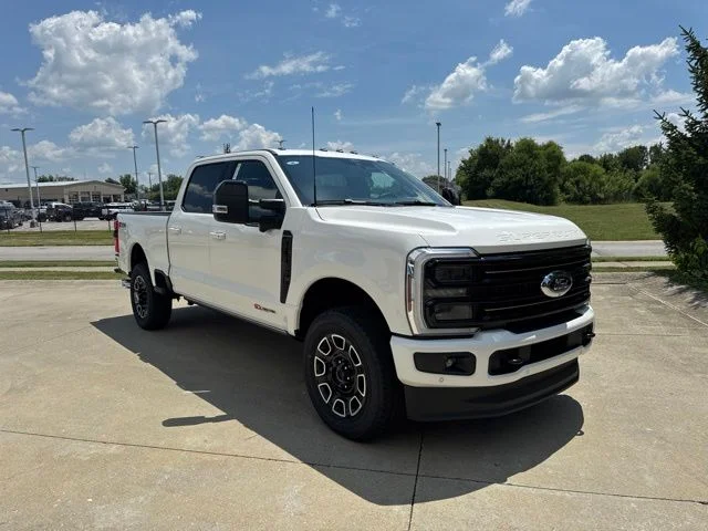 New 2026 Star White Metallic Tri-Coat Ford F-350® Platinum® image 31