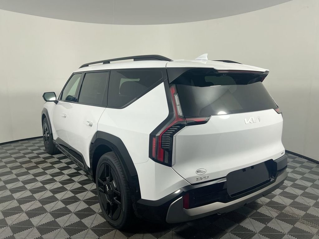 New 2026 Glacial White Pearl / Black Ro Kia GT-Line AWD image 7