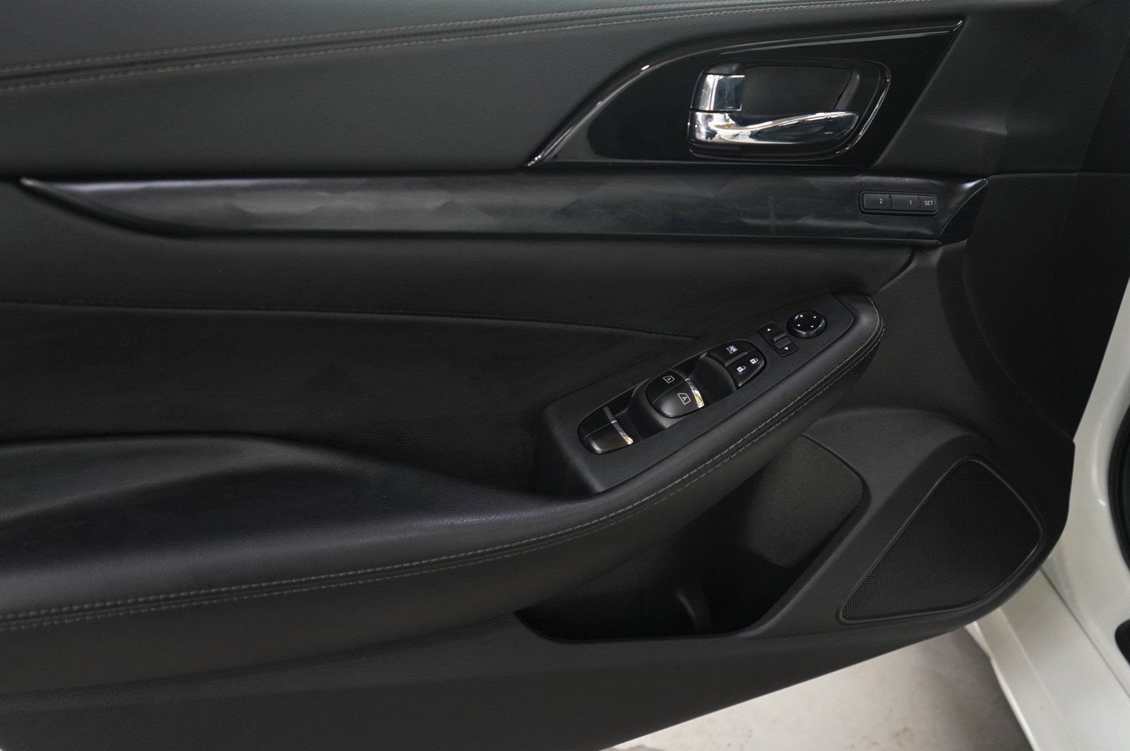 2023 Nissan Maxima Platinum - Photo 22