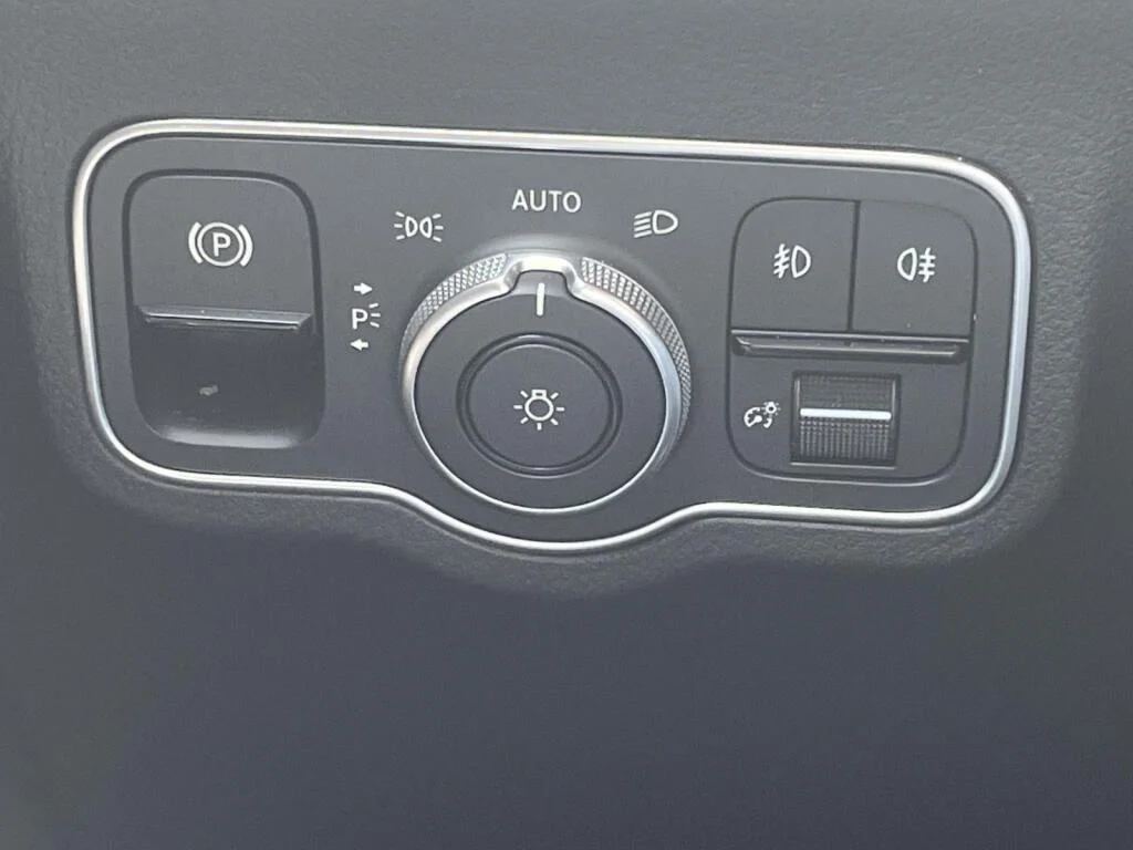 Certified Used 2023 Polar White Mercedes-Benz GLA 250 image 34